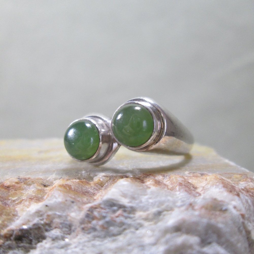 Sterling Silver Jade Ring TWIN SUN Studio Design - Picture 5 of 8